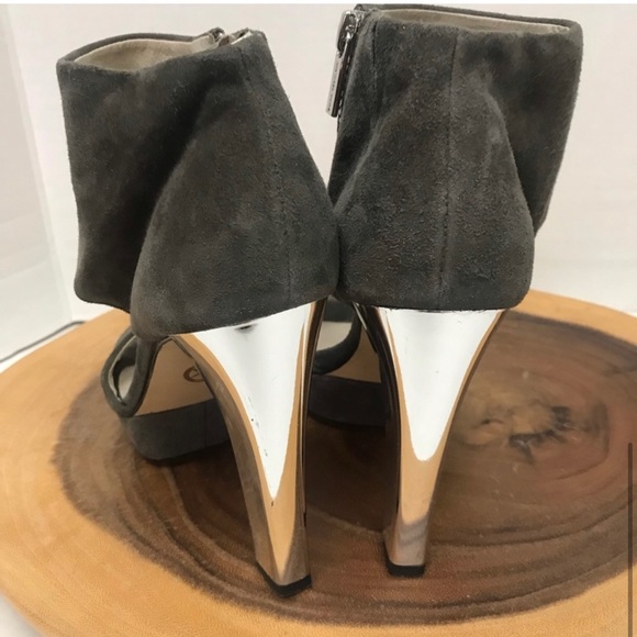 Michael Kors Suede 5” Mirrored Thick Heels with Zipper Size 8 - Picture 6 of 14